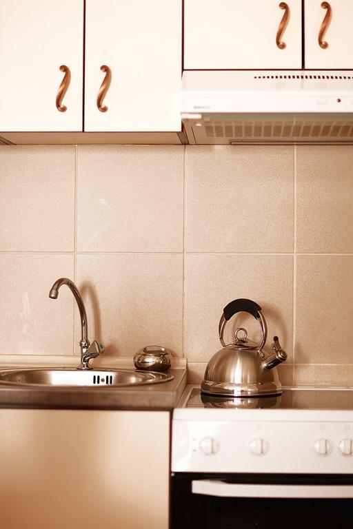 Studio Apartment Nika Andusa Petrovac Phòng bức ảnh
