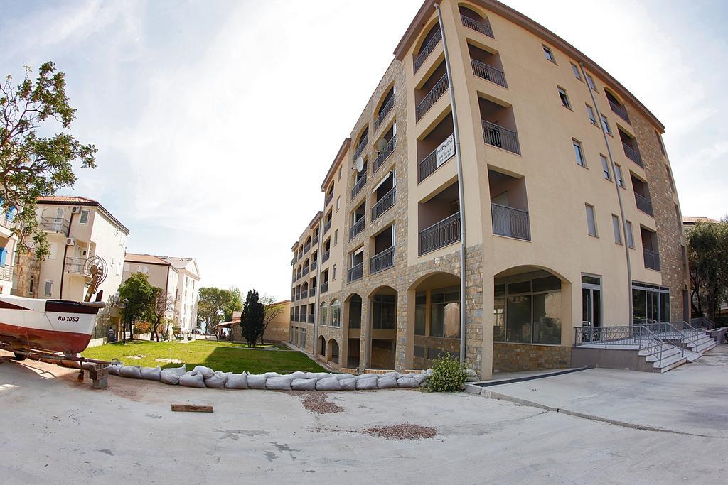 Studio Apartment Nika Andusa Petrovac Phòng bức ảnh